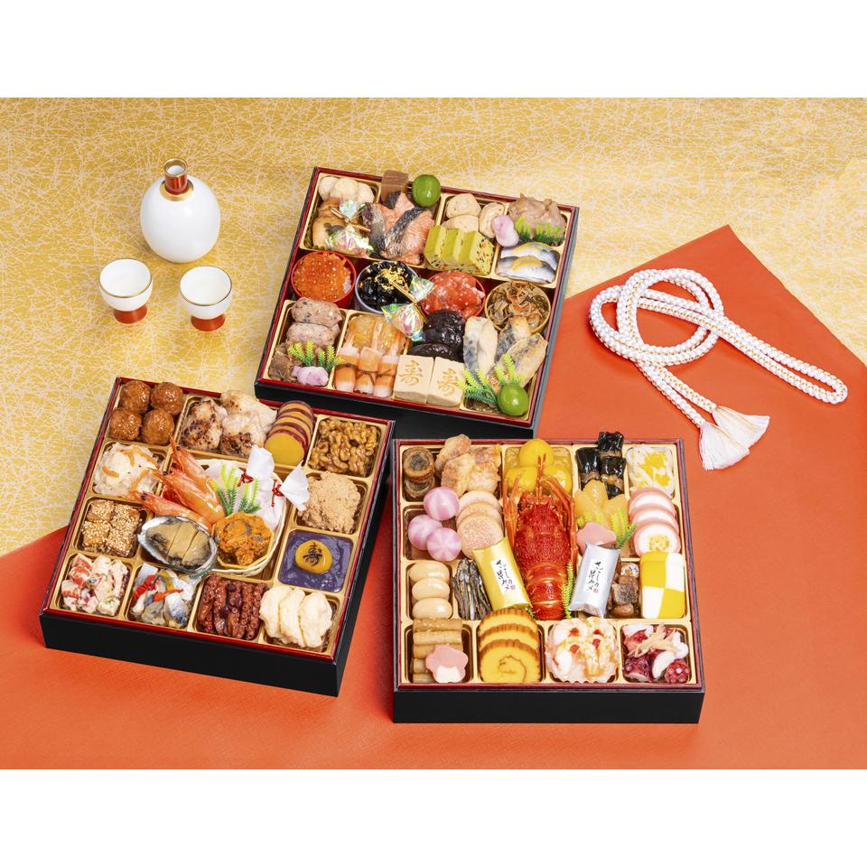 【おせち】千賀屋謹製「彩華千」和風三段重 [冷蔵]４－５人前 商品サムネイル