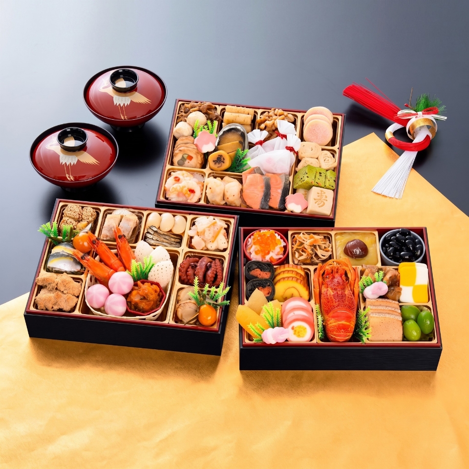 【おせち】千賀屋謹製 天寿千 和風三段重 [冷蔵] ４－５人前 商品サムネイル