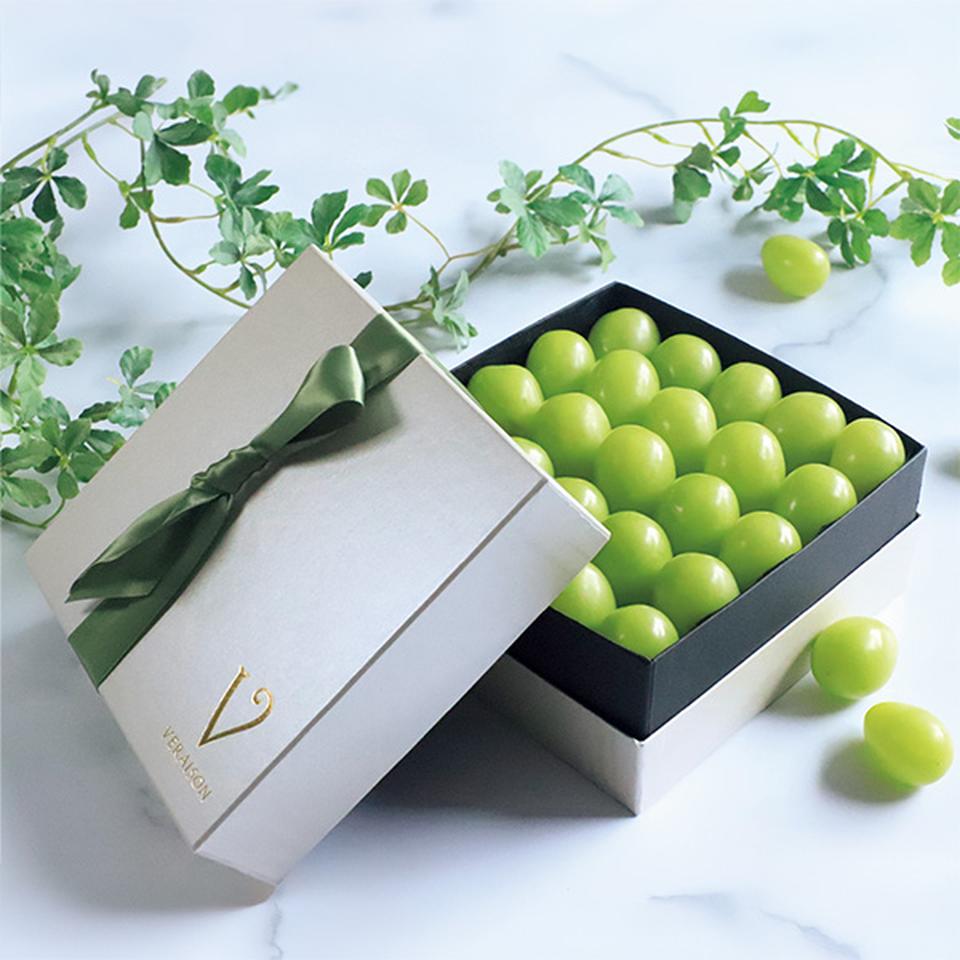 【夏の贈りもの】岡山県産　ぶどうの宝石箱ヴェレゾンルミエール 商品サムネイル