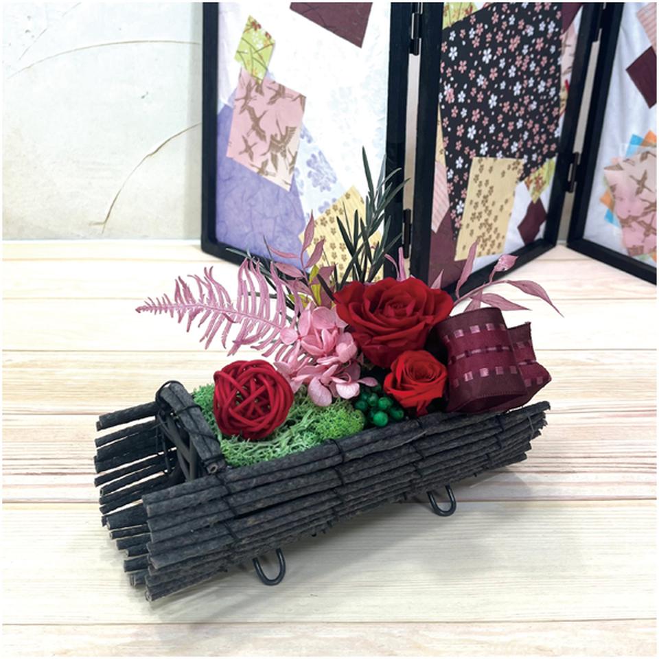 【母の日】ｗｅｌｚｏＦＬＯＷＥＲ和風プリザーブドフラワー「紅里」 商品サムネイル