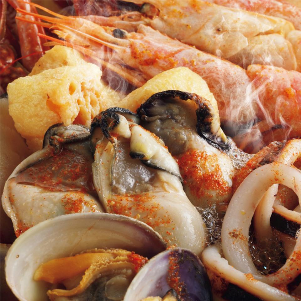 【お歳暮 ギフト早得】北海道海産 6種の魚介の海鮮麻辣鍋セット 商品画像(1)