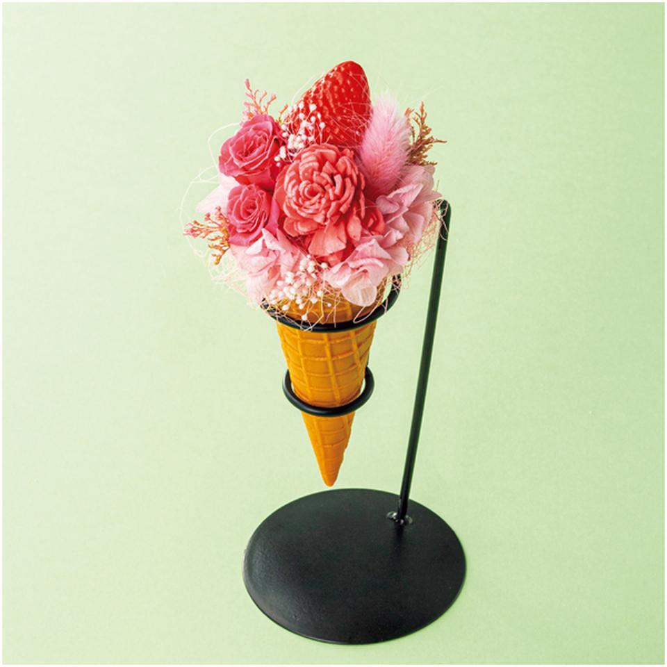 【母の日早得】Ｌｕｎａプリザーブドフラワー　アイスクリームアレンジ「ストロベリー」 商品サムネイル