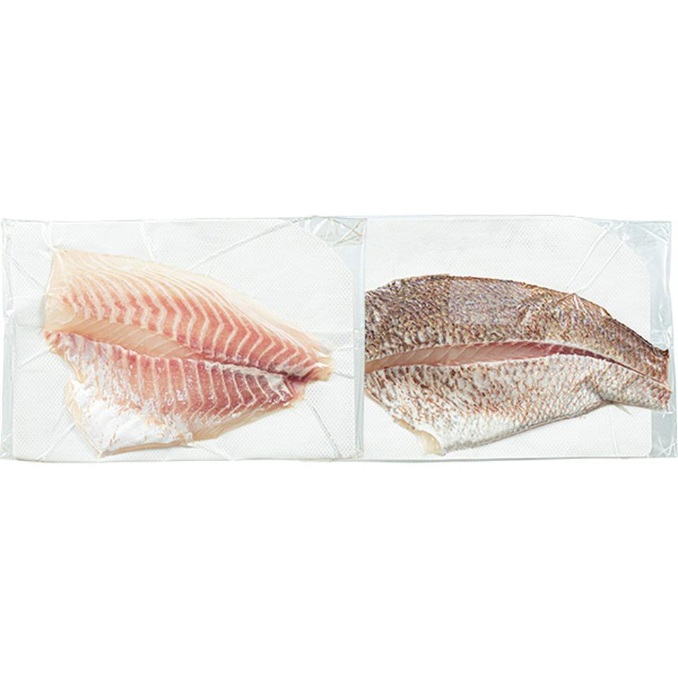 【夏の贈りもの】尾鷲物産　三重県産活〆養殖真鯛真空刺身用（１尾分　２枚入り）　片身：皮付き　片身：皮無し 商品サムネイル