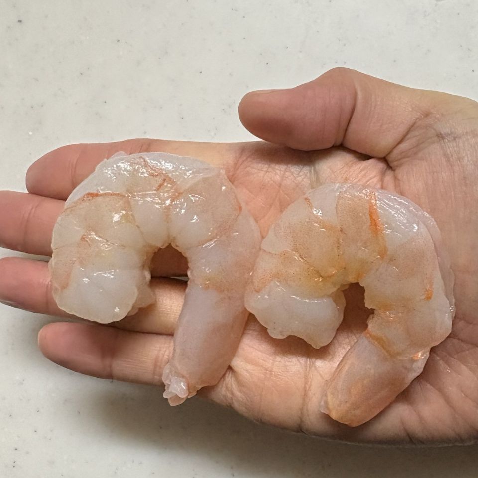 冷凍むきえび(背綿とり)超特大 1kg(約40尾前後)【原料原産地:エクアドル】 商品画像(2)