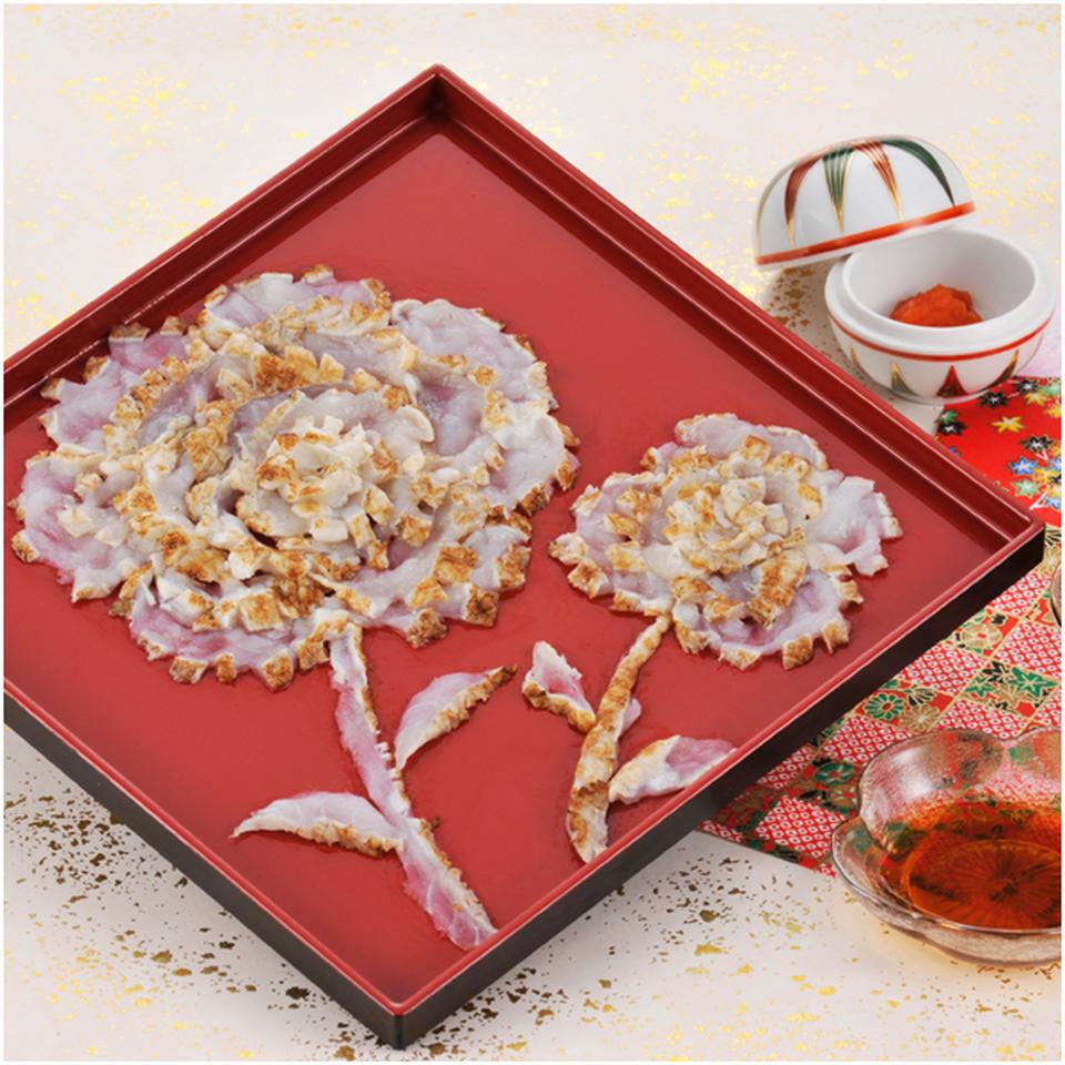 【母の日早得】ふく太郎本部山口県萩産活〆まふぐ炙りカーネーション盛り 商品画像(1)